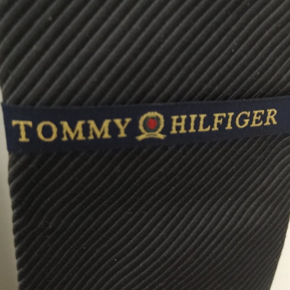 Tommy Hilfiger Men's (Black Diagonal) Silk Tie